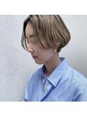 クラシカル　ショートボブ　ベージュ
