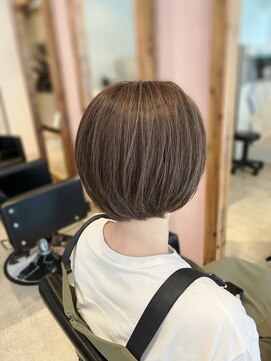 ティータ(teeta) 【浦中】ナチュラルベージュ(静止画)