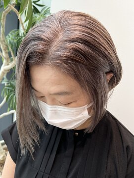 ステア ケース(stair case) 地毛に馴染む白髪ぼかし　グレージュ　脱白髪染め