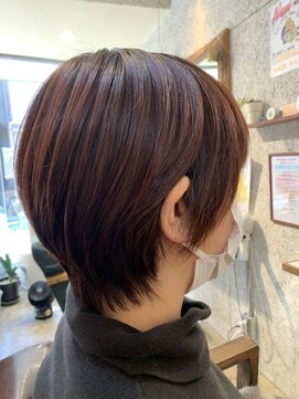 クラク 羽根木店(kuraku) 襟足スッキリレッドショートスタイル