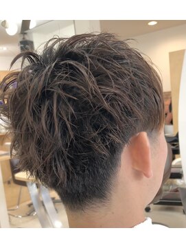 カットハウス はさみの部屋 ビジネス/ショートレイヤー/ツーブロック/刈上げ/前髪あり