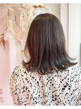 ユルフ(yulf) ブリーチなしでアッシュカラー