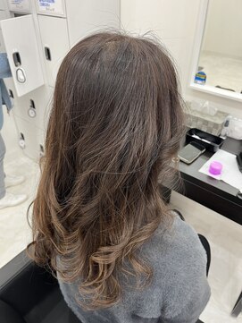 ビーズカラー 鶴岡エスモール店 【B's 】 20代30代人気◎くすみ系ブルーアッシュ