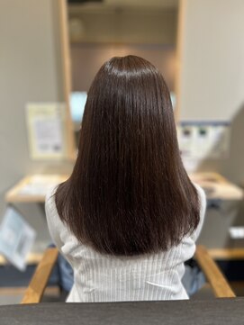リタ(Rita) 美髪ヘアエステ・カットカラー