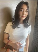 レイヤーカット  ミディアムヘア　黒髪