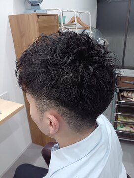 フロンティア(FRONTIER) メンズピンパーマ