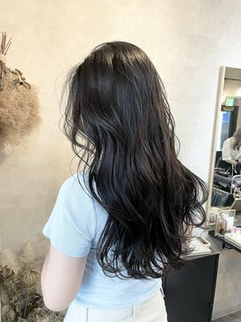 ルモ(Lumo) 【HIROMI指名】ダークグレージュ/赤味を抑えた透明感溢れる暗髪