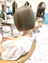 ロンド レグリーズ 立川(Lond leglise)&nbsp;タッセルボブ/ミニボブ/フェイスレイヤー/顔まわり/グレージュ