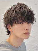 原宿メンズマッシュウルフ無造作シャドウパーマツーブロック黒髪