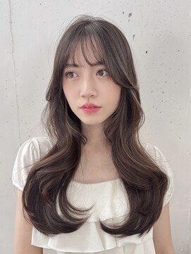 ビーチ(BEACH) 黒髪/レイヤーカット/韓国ヘア/小顔/前髪長め/オリーブグレー