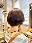 20代30代透明感暗髪アッシュブルーグレージュ丸みボブ