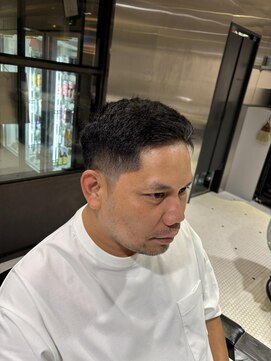 フランクスバーバーザスタンド(Frank’s barber the stand) ラルフカール×スパイキーショート×フェザーパーマ飯田橋F