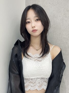 ジーナ 福岡天神(Zina) くびれレイヤー/ミディアムハッシュ/Zina福岡天神