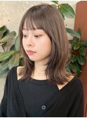 栄外ハネ大人女子柔らかミディアム髪型
