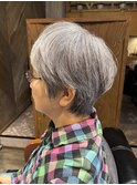 ショートボブ