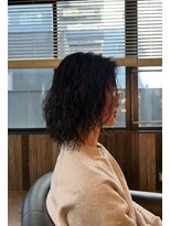 ビハインドザカーテン(BEHIND THE CURTAIN)&nbsp;【伸びたパーマを活かす】ミディアムレイヤー×パーマ