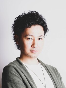 ニーイチイチ(211) 似合わせカットイメチェン/ハードパーマ×ショートウルフ/メンズ