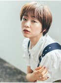 グレーベージュ前髪パーマレイヤーカットダブルカラー髪質改善