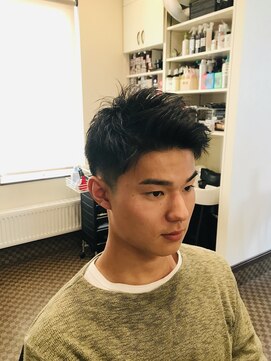 理容 うめむら 軽やかにベリーショート