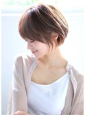 大人かわいいワイドバングが可愛いマッシュショート