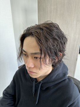 エイト(AITE) ツイストスパイラルパーマセンターパート<理容室>川口鳩ヶ谷46