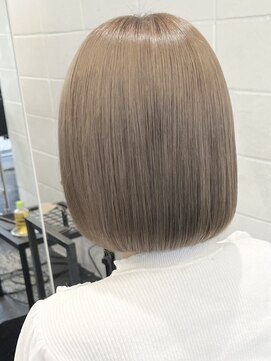 ココ 本八幡(KOKO) #黒髪#小顔#クラゲヘアー#オリーブグレー#ココアベージュ#美髪