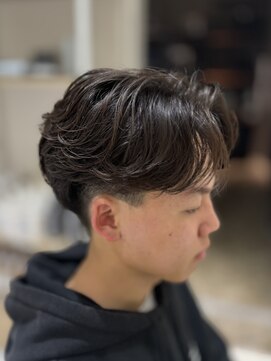 バース 梅田中崎町店(BIRTH) ニュアンスパーマセンターパートフェザーパーマワンカールパーマ