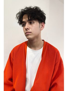 ヨロ 小岩(YOLO) メンズパーマスタイル『刈り上げ』