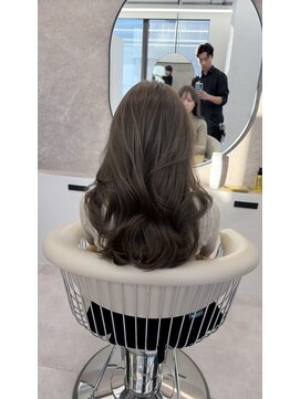 シュガー(Sugar) 透明感カラー/ワンホンヘア/韓国ヘア/顔まわり/大阪/梅田