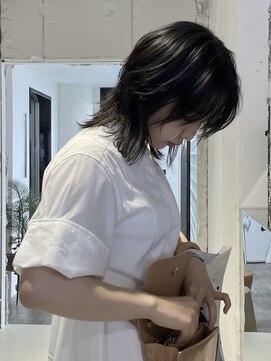 エイチ ウルフカット 大阪梅田(811) ハンサムショートタッセルボブパーマレイヤーボブハイライト