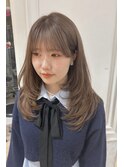 柔らかく盛れるミルクティーグレージュ×レイヤー