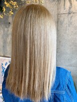 アイズム(I’sm)&nbsp;外国人風ブロンドヘア [20代]