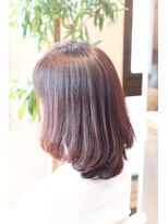 アトリエアルシュ(atelier ARCHE) ハナヘナとツヤツヤ髪のミディアムヘア