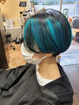 サムブリッジ(SOMEBRIDGE) ハイライトショート ターコイズシアン系【SOMEBRIDGE】