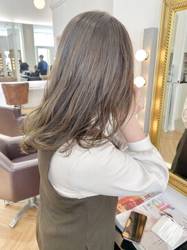 コワファースト  させぼ五番街店(COIFF1RST) 大人気オリーブカラー♪