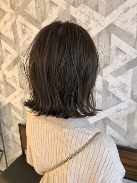 クラネ(CLANE.) 外ハネミディアムボブ♪