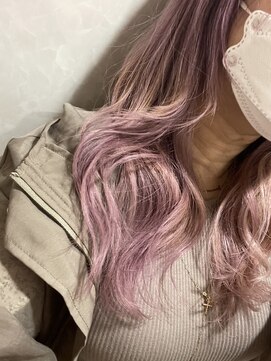 シェルビー 新宿(SHELBe) 小顔×ホワイトピンクデザインカラー[新宿/ヘッドスパ/白髪染め]