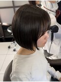 ショートボブカット