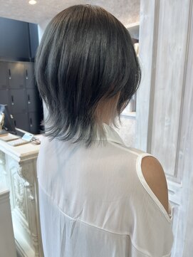 キャアリー(Caary) 福山市美容室Caaryブルーグレージュ・ベージュインナーカラー