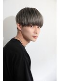 透明感カラーシルバーアッシュダブルカラーショートバング