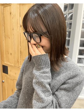 ヨーク(yoke) ベージュカラー