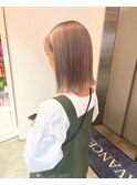 milktea beige ×  medium bob
