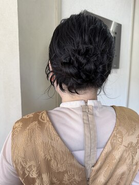 イズミ(izumi) ヘアアレンジ