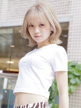 アルマフォー(Alma four) シフォンベージュくびれボブ