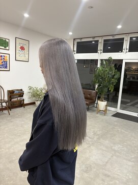 シルバーグレー