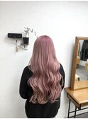 ピンクベージュ