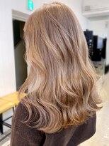 アイティー バイ アルバム 中野店(IT by ALBUM) ベージュロング_耳かけウェーブパーマフォギーベージュ_ba286353