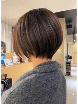 ユーフォリア 新宿通り(Euphoria) 【Euphoria】絶壁解消丸みショート☆