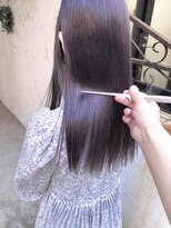 ナナカバイミーツハンド(nana.ca by meetsHAND)&nbsp;ブリーチ3回 グレーベースのシルバー × ラベンダーグレージュ