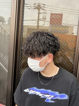 アイズ 海老名(AIZU) ツイストスパイラルパーマ波巻きスパイラルパーマメンズマッシュ